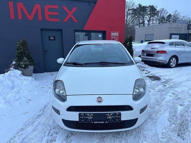 Gebraucht Fiat Punto Pop 69 PS (50 kW) 2012 Weiß Kleinwagen