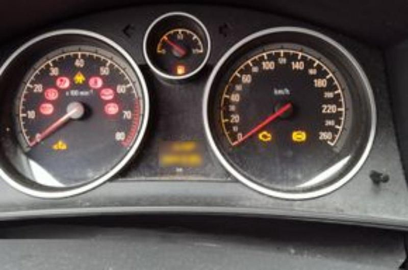 Gebraucht Opel Astra 105 PS (77 kW) 2005 Blau Kleinwagen