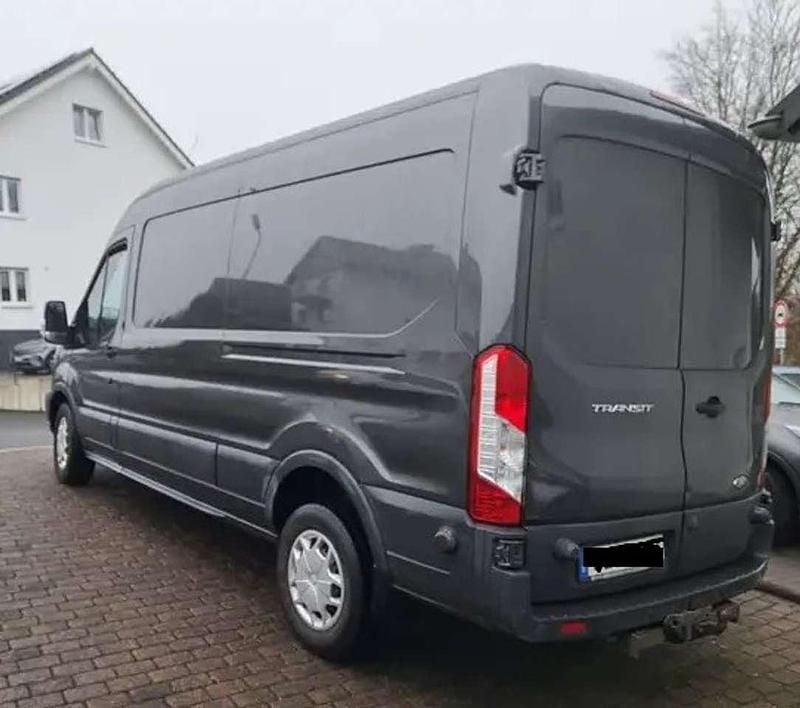 Gebraucht Ford Transit Basis 131 PS (96 kW) 2018 Grau Abholung