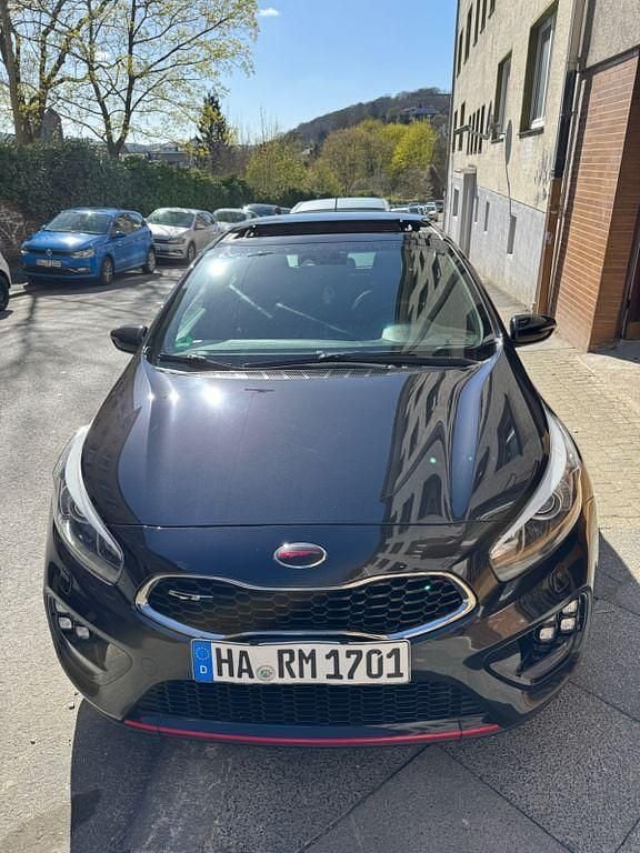 Gebraucht Kia Ceed GT-Track 204 PS (150 kW) 2016 Schwarz Kleinwagen