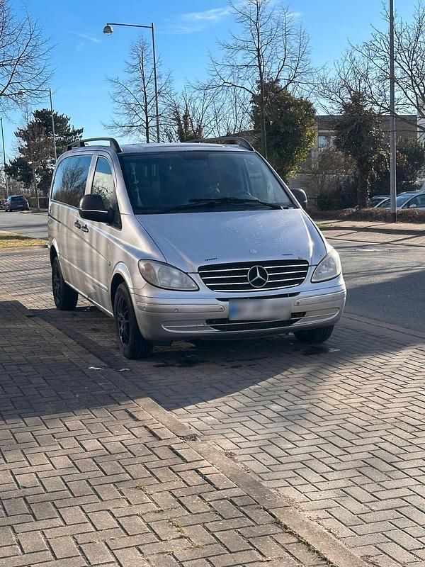 Gebraucht Mercedes C220 150 PS (110 kW) 2006 Silber Van / Kleinbus