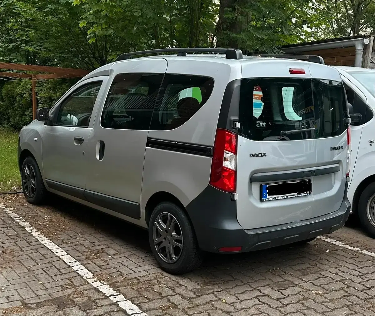 Gebraucht Dacia Dokker Ambiance 75 PS (55 kW) 2017 Silber Van / Kleinbus