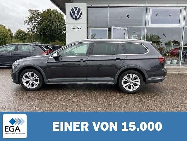 Grau metallic Gebraucht 2020 VW Passat Alltrack Kombi | 30.500 € (Etwas zu teuer) - Bild 1/4