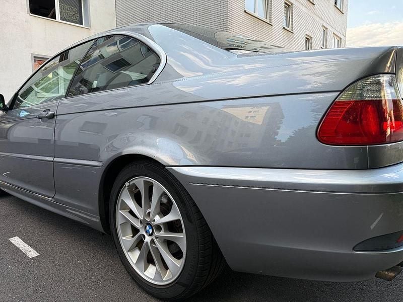 Second-hand BMW 320 170 CP (125 kW) 2004 Argintiu Coupe