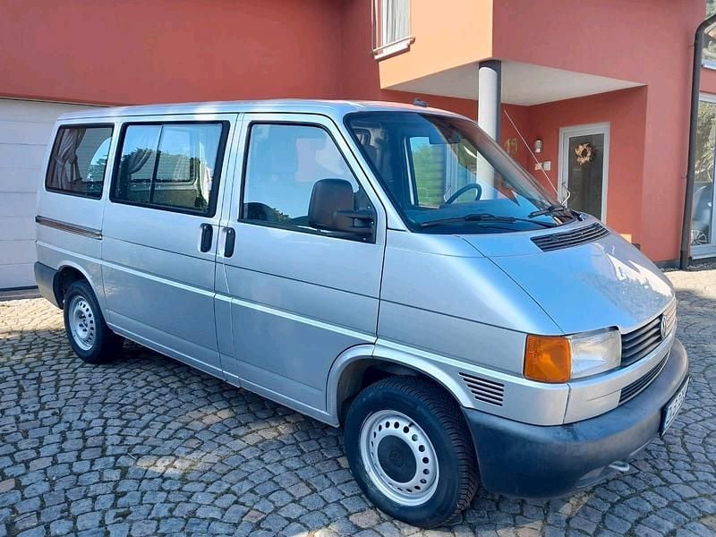 Gebraucht VW T4 102 PS (75 kW) 2001 Silber Van