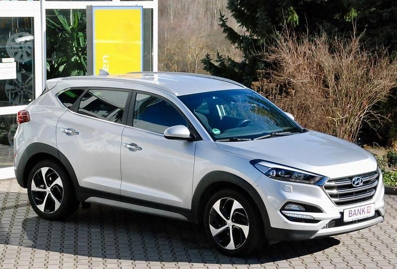 Gebraucht Hyundai Tucson 141 PS (103 kW) 2018 Silber SUV