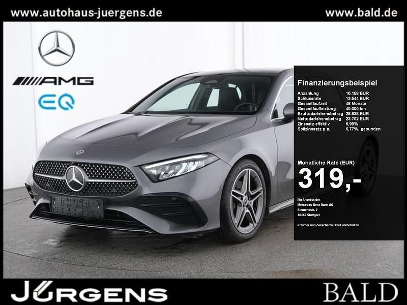 Grau metalliclack mountaingrau Gebraucht 2024 Mercedes A200 AMG Limousine | 33.850 € (Fairer Preis) - Bild 1/4