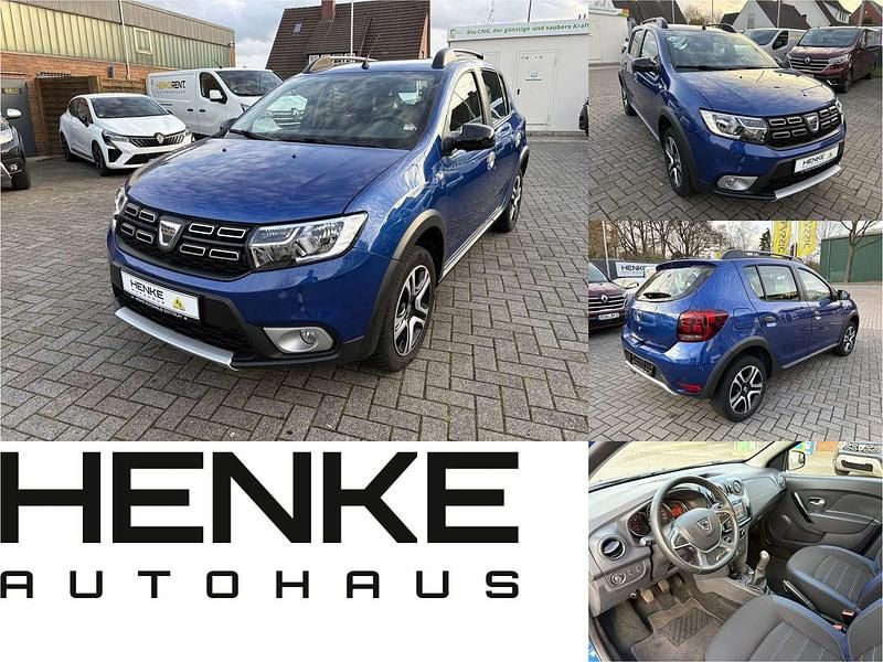 Stahlblau (metallic) Gebraucht 2020 Dacia Sandero Stepway Kleinwagen | 14.890 € (Teuer) - Bild 1/4