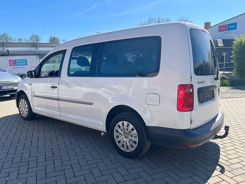 Second-hand VW Caddy 102 CP (75 kW) 2018 Alb Monovolum