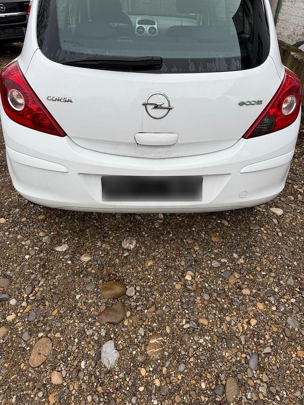 Second-hand Opel Corsa 60 CP (44 kW) 2008 Alb Hatchback