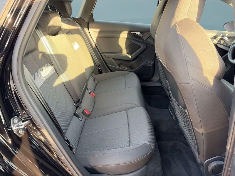 Gebraucht Audi A3 Sportback e-tron 204 PS (150 kW) 2022 Schwarz Kleinwagen