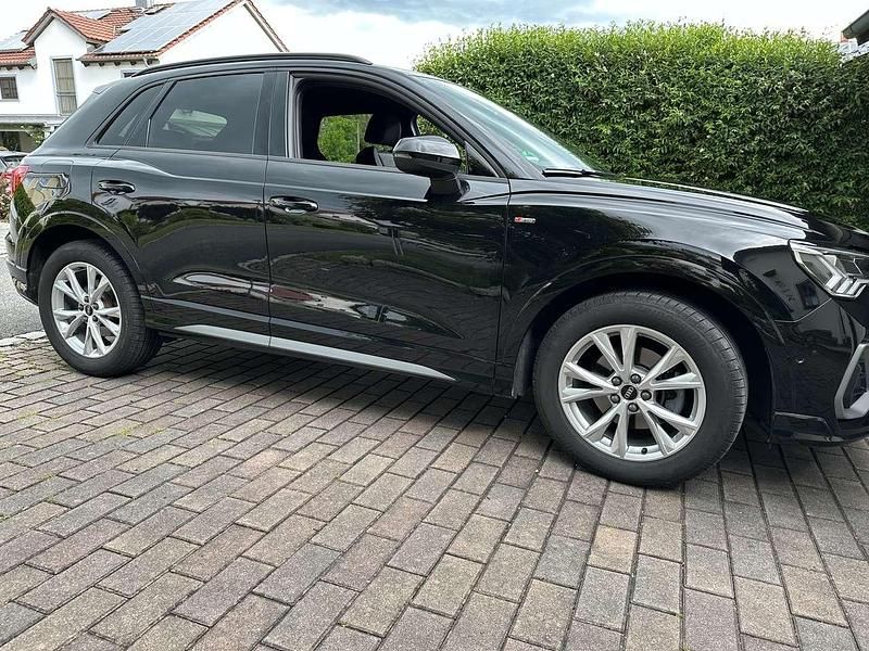 Gebraucht Audi Q3 S-Line 150 PS (110 kW) 2023 Schwarz SUV