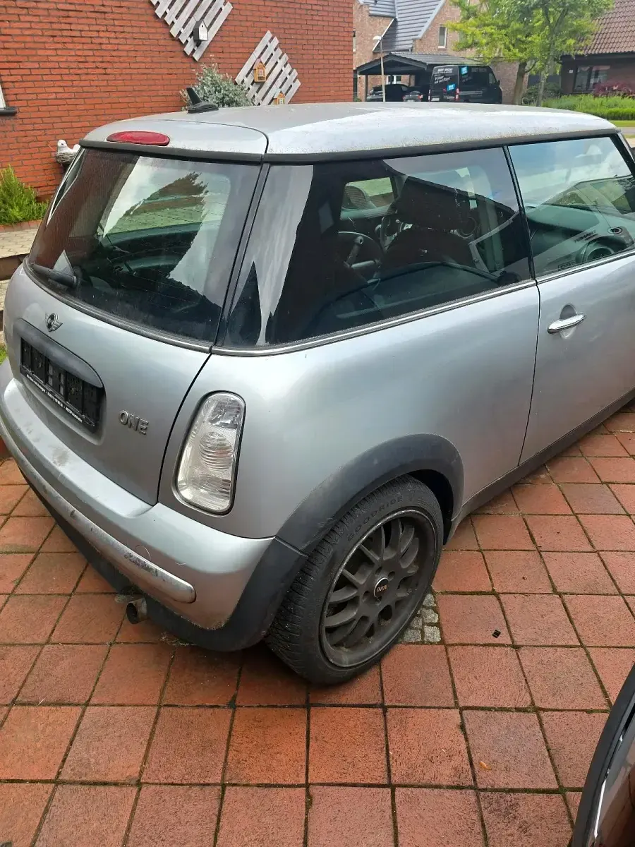 Gebraucht Mini ONE 90 PS (66 kW) 2003 Silber Kleinwagen