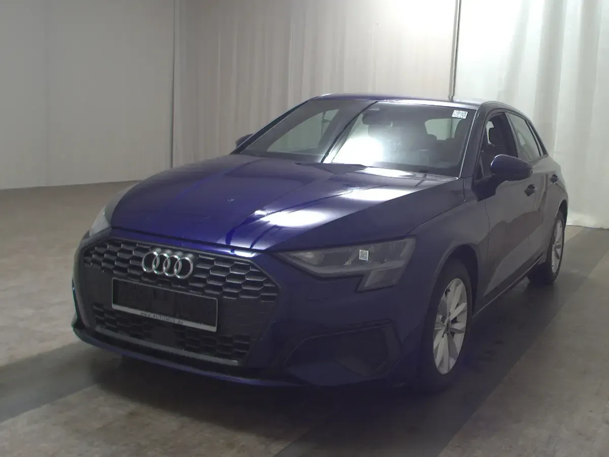Brugt Audi A3 Basis 150 HK (110 kW) 2021 Blå Sedan