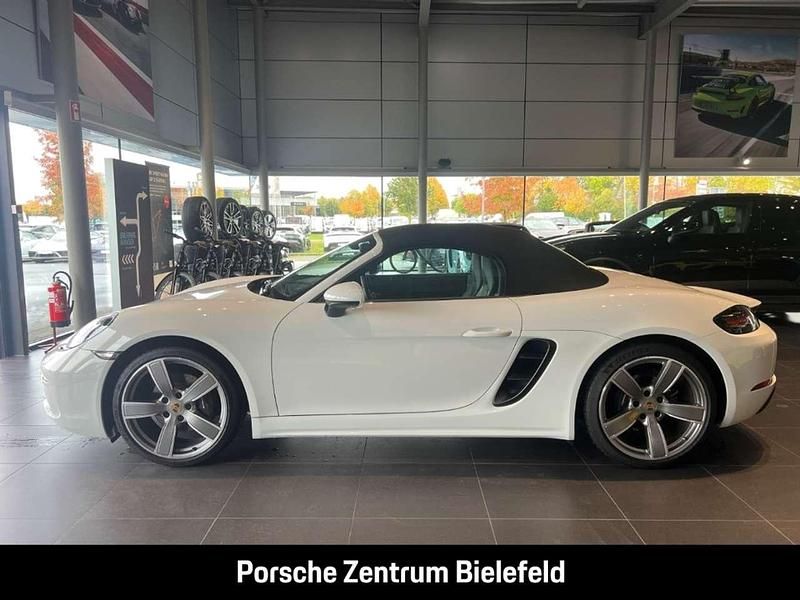 Gebraucht Porsche 718 Boxster 299 PS (219 kW) 2024 Weiss Cabrio