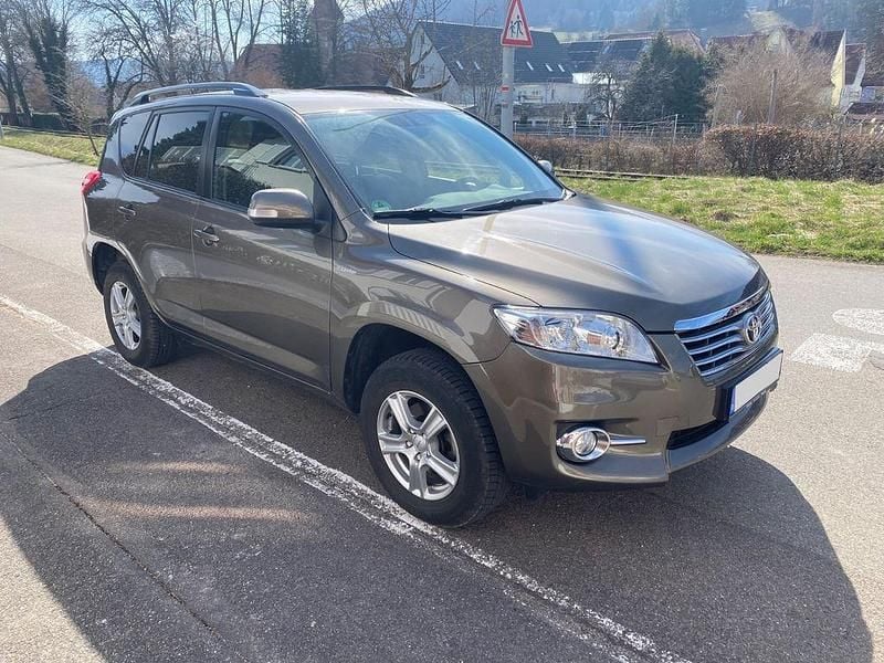 Gebraucht Toyota RAV4 158 PS (116 kW) 2011 Braun SUV