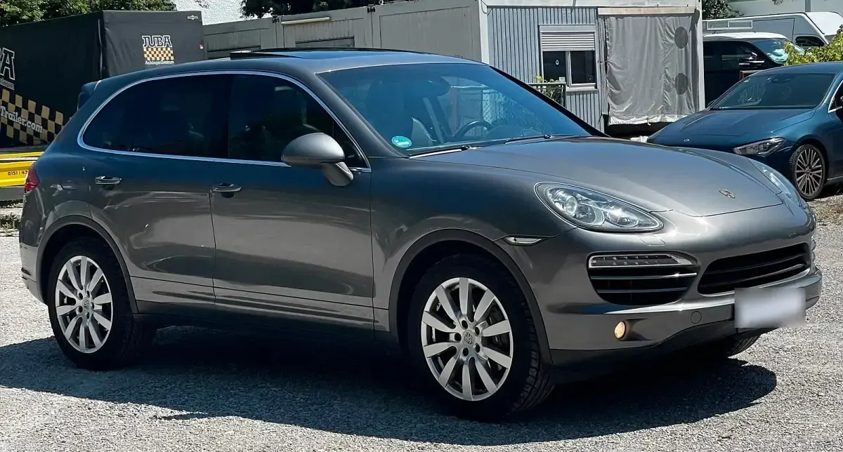 Gebraucht Porsche Cayenne 241 PS (177 kW) 2010 Grau SUV
