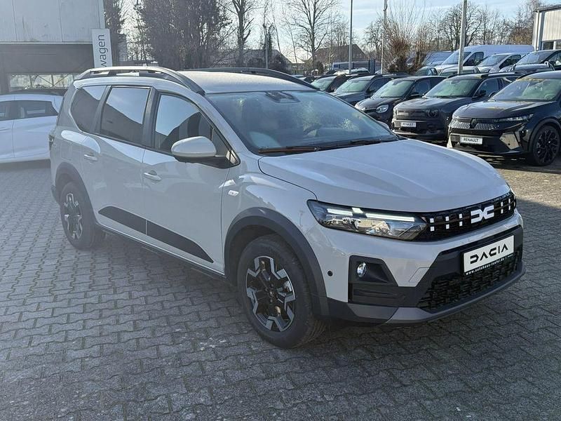 Neu Dacia Jogger Journey 110 PS (80 kW) 2026 Beige Van / Kleinbus