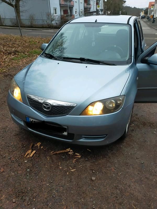 Gebraucht Mazda 2 80 PS (58 kW) 2006 Blau Kleinwagen