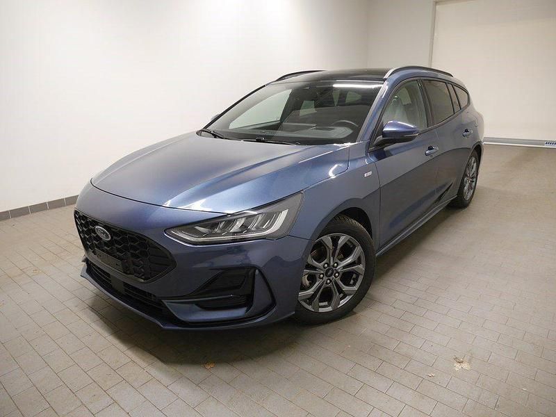 Blau Gebraucht 2024 Ford Focus ST-Line X Limousine | 28.690 € (Teuer) - Bild 1/4