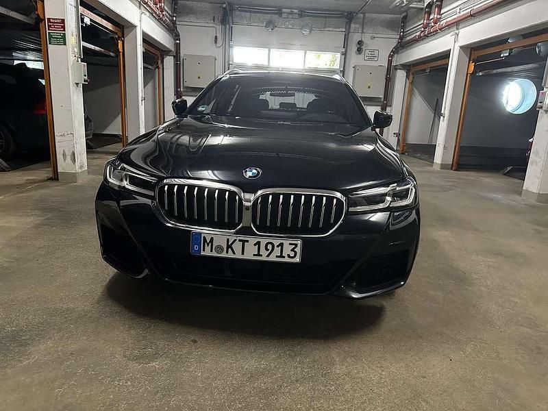 Gebraucht 2021 BMW 530 M Sport Kombi | 39.000 € (Fairer Preis) - Bild 1/4