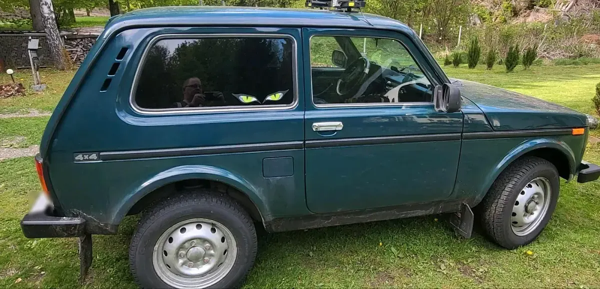 Usata Lada niva 81 CV (59 kW) 2011 SUV