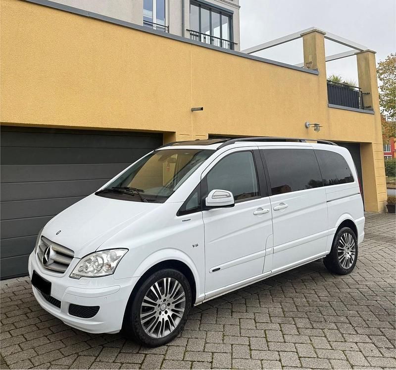 Weiß Gebraucht 2014 Mercedes Viano Van / Kleinbus | 13.499 € (Superpreis) - Bild 1/4
