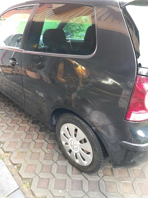 Second-hand VW Polo Edition 69 CP (50 kW) 2008 Negru Hatchback