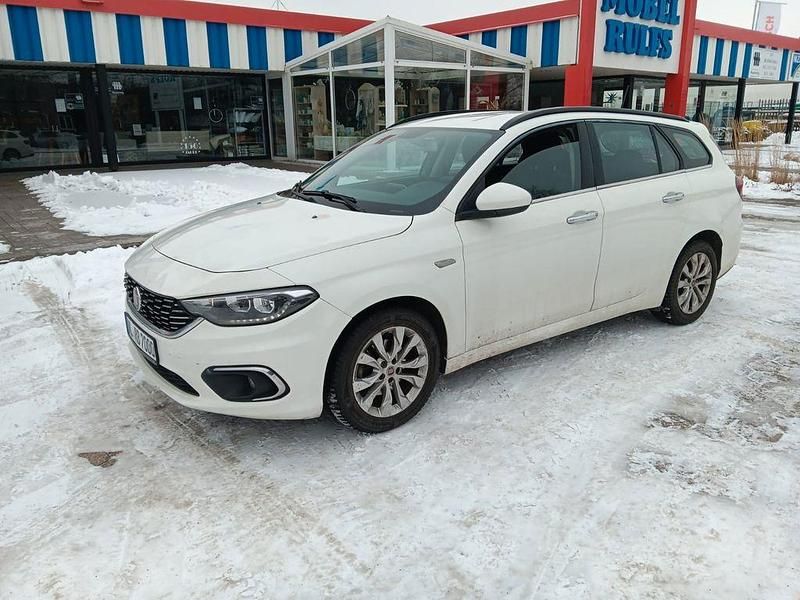Gebraucht Fiat Tipo 120 PS (88 kW) 2017 Weiß Limousine