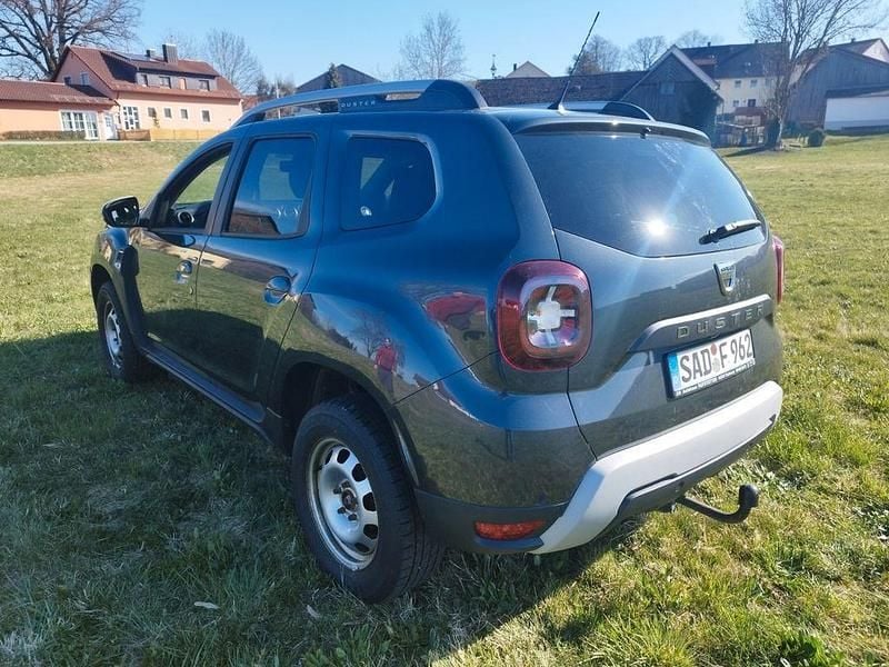 Gebraucht Dacia Duster Prestige 116 PS (85 kW) 2020 Grau SUV