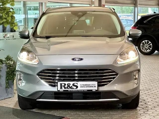 Gebraucht Ford Kuga Titanium 152 PS (111 kW) 2022 Silber SUV