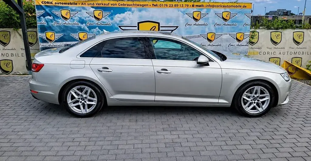 Gebraucht Audi A4 Sport 150 PS (110 kW) 2016 Silber Limousine