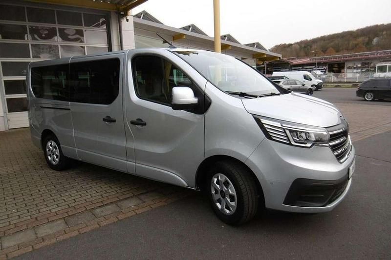 Gebraucht Renault Trafic Evolution 150 PS (110 kW) 2024 Highlandgrau Van / Kleinbus