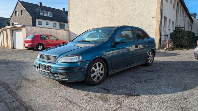 Gebraucht Opel Astra 101 PS (74 kW) 2001 Blau Limousine