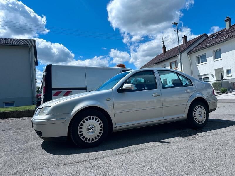 Silber Gebraucht 1999 VW Bora Limousine | 2.000 € (Fairer Preis) - Bild 1/4