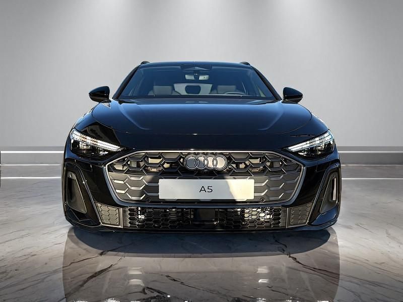 Neu Audi A5 Ambiente 299 PS (219 kW) 2025 Schwarz Kombi
