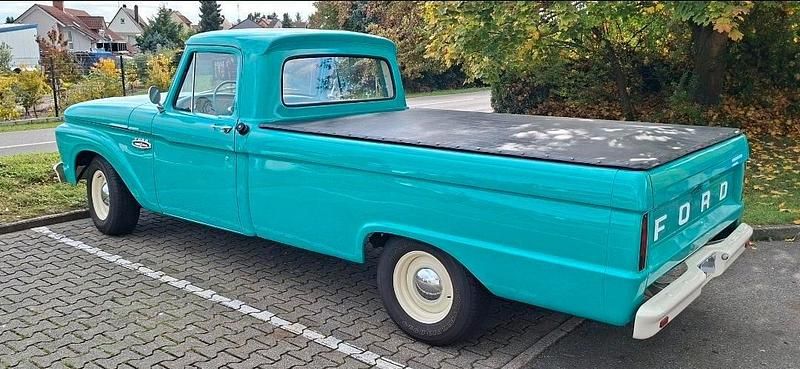 Gebraucht Ford V8 180 PS (132 kW) 1965 Grün SUV