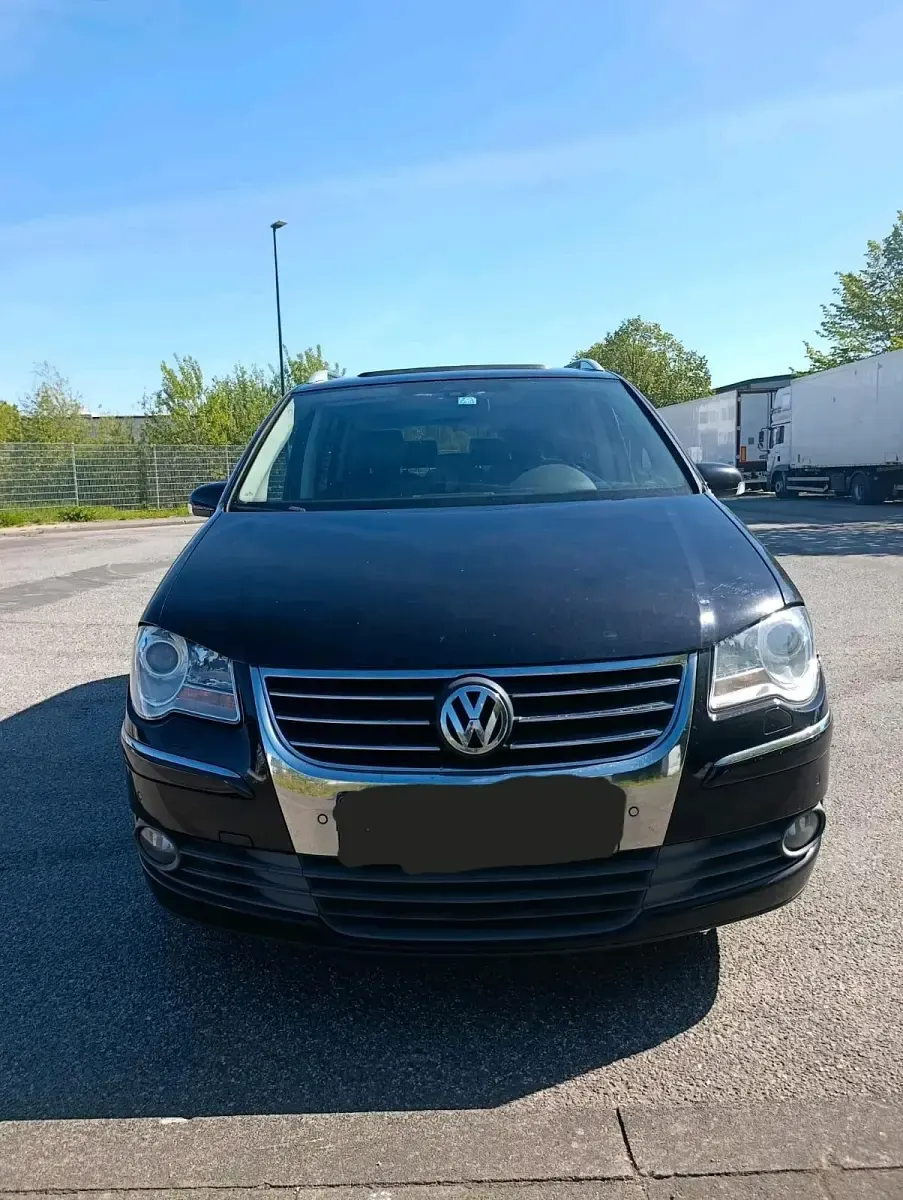 Gebraucht VW Touran 140 PS (102 kW) 2008 Schwarz Van / Kleinbus