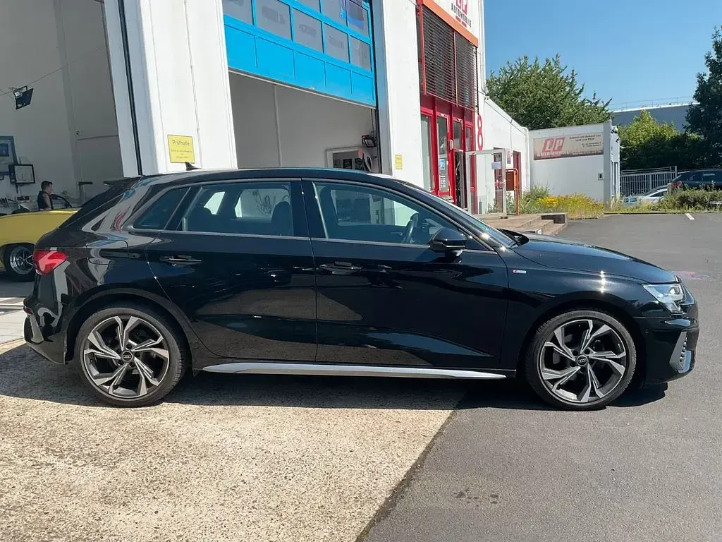Gebraucht Audi A3 S-Line 110 PS (80 kW) 2023 Andere Limousine