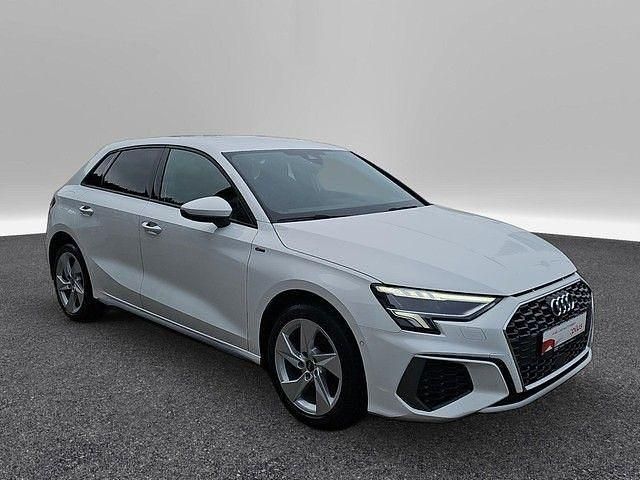 Gebraucht Audi A3 Sportback e-tron S-Line 150 PS (110 kW) 2022 Weiß Kleinwagen
