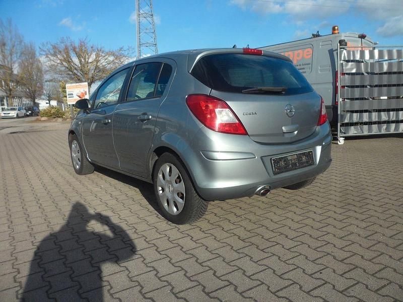 Gebraucht Opel Corsa Selection 87 PS (63 kW) 2011 Blau Kleinwagen