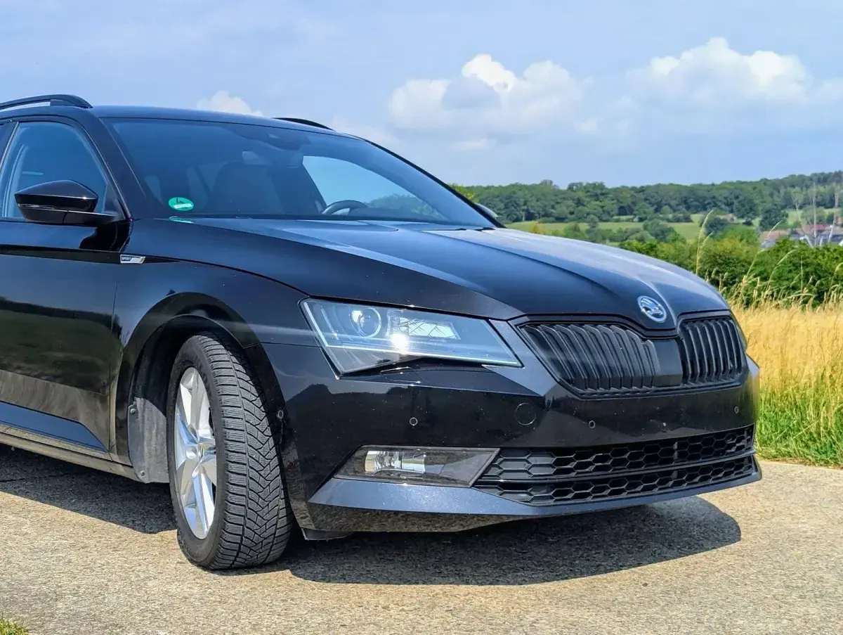 Gebraucht Skoda Superb SportLine 190 PS (139 kW) 2019 Schwarz Limousine
