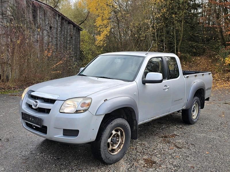 Silber Gebraucht 2008 Mazda BT-50 Abholung | 4.450 € (Superpreis) - Bild 1/4