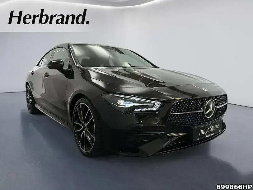 Gebraucht Mercedes CLA200 AMG 163 PS (119 kW) 2025 Kosmosschwarz metallic Coupé