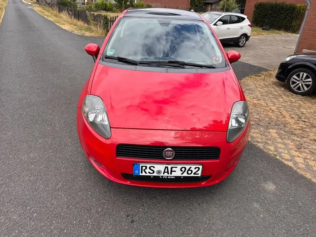 Gebraucht Fiat Grande Punto 120 PS (88 kW) 2009 Rot Kleinwagen