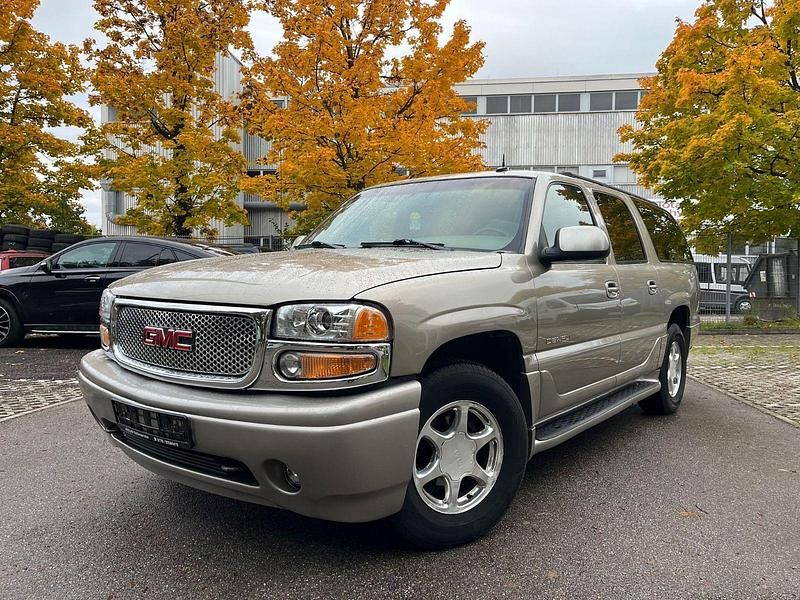 Grau Gebraucht 2002 GMC Yukon SUV | 11.750 € - Bild 1/4
