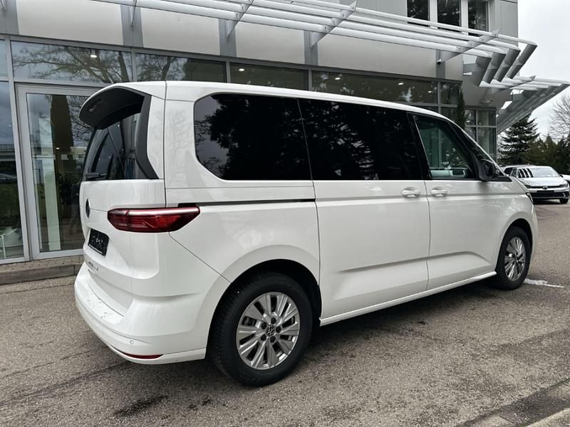 Second-hand VW Multivan Basis 150 CP (110 kW) 2025 Monovolum