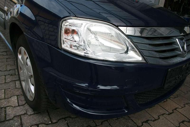 Gebraucht Dacia Logan MCV Lauréate 84 PS (61 kW) 2011 Blau Kombi
