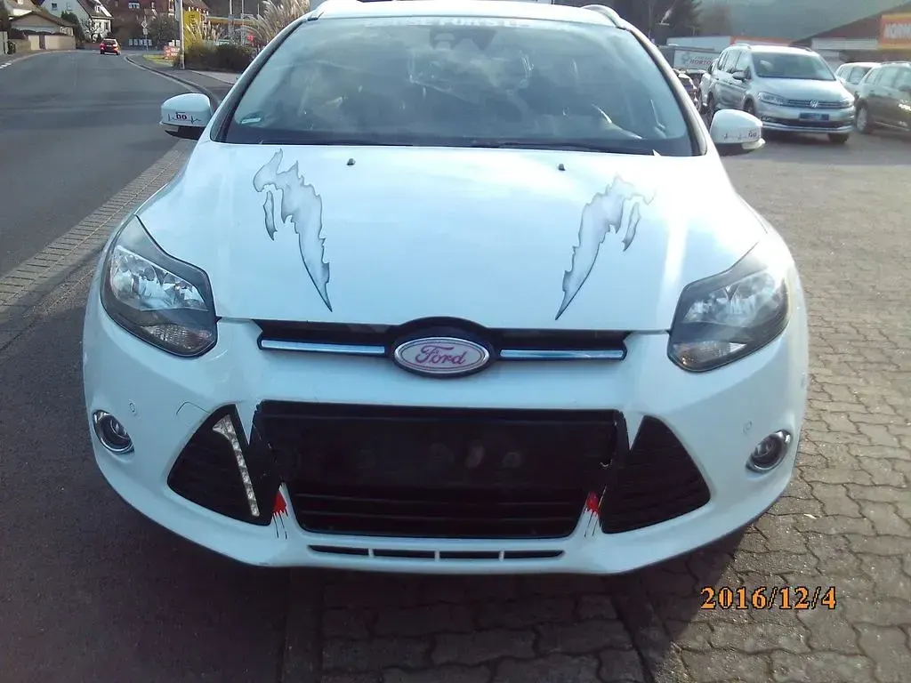 Usado Ford Focus Titanium 182 CV (133 kW) 2014 Gris Berlina
