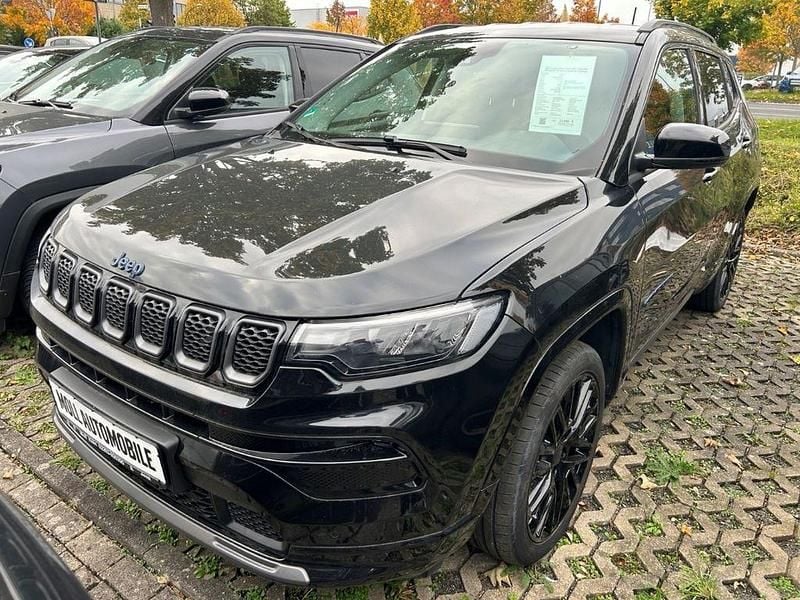 Gebraucht Jeep Compass 241 PS (177 kW) 2022 Schwarz SUV